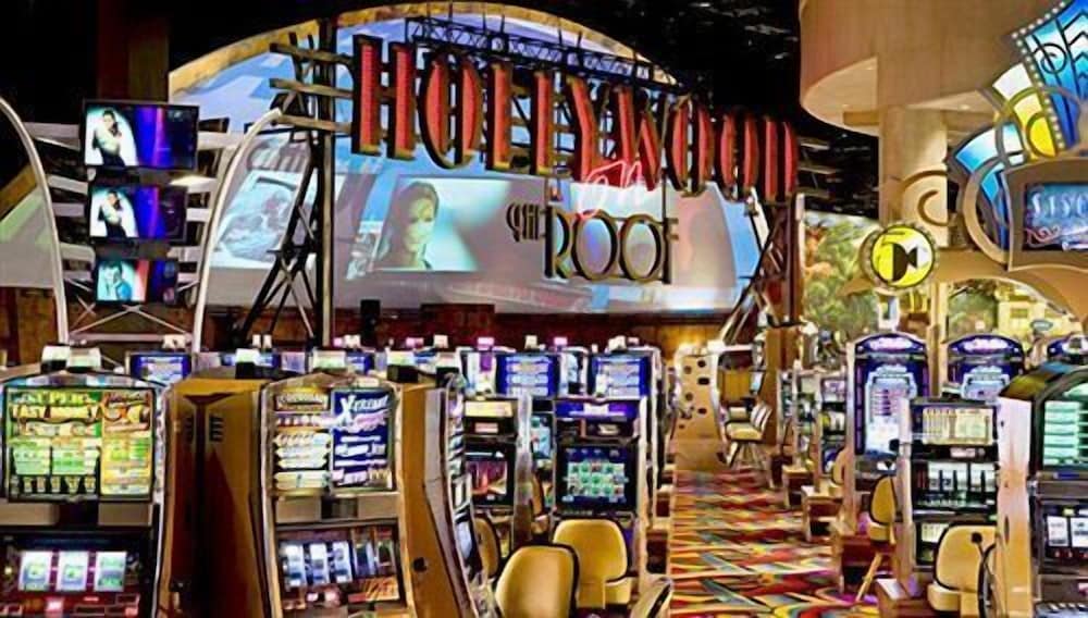 Hollywood Casino & Hotel