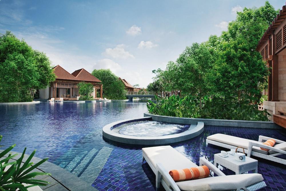 Resorts World Sentosa - Equarius Villas