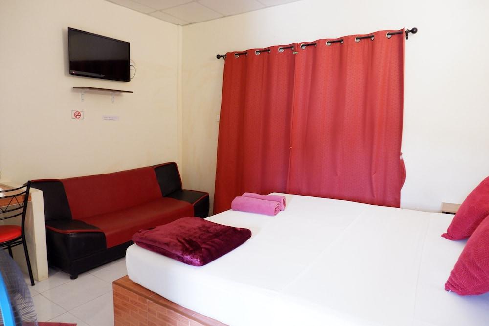 Airport Overnight Hotel