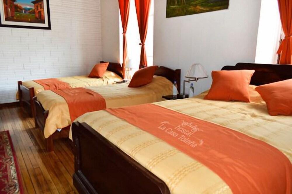Hostal La Casa Toleña