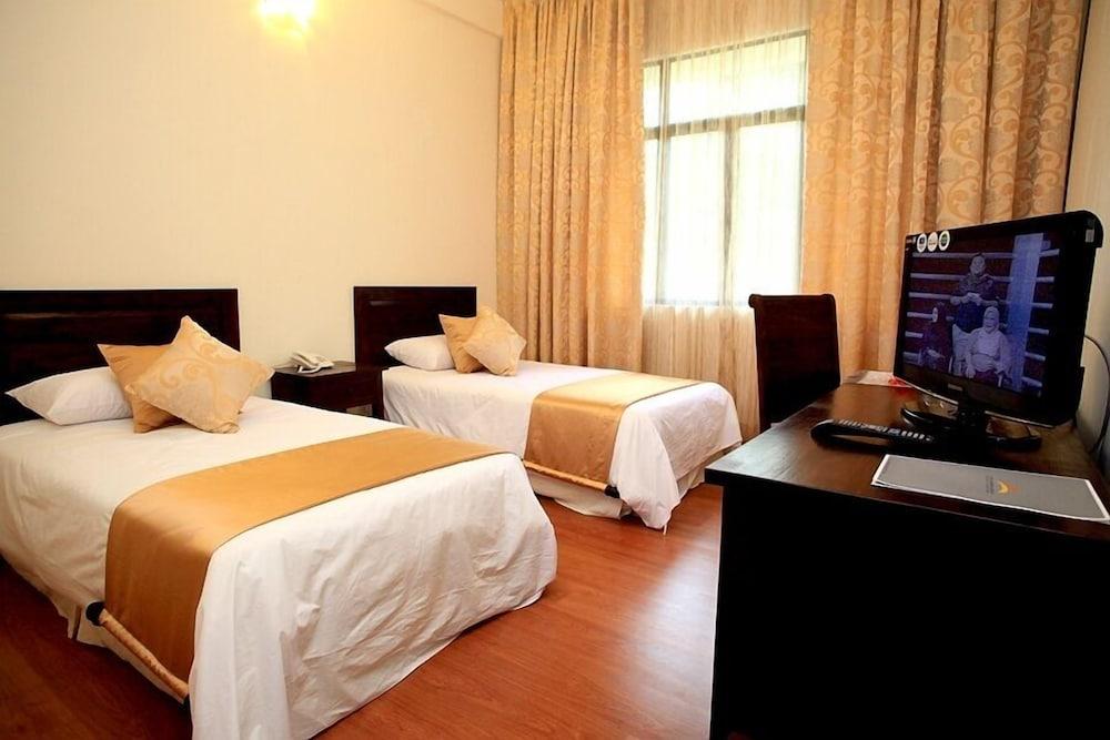 ēRYA by SURIA Janda Baik