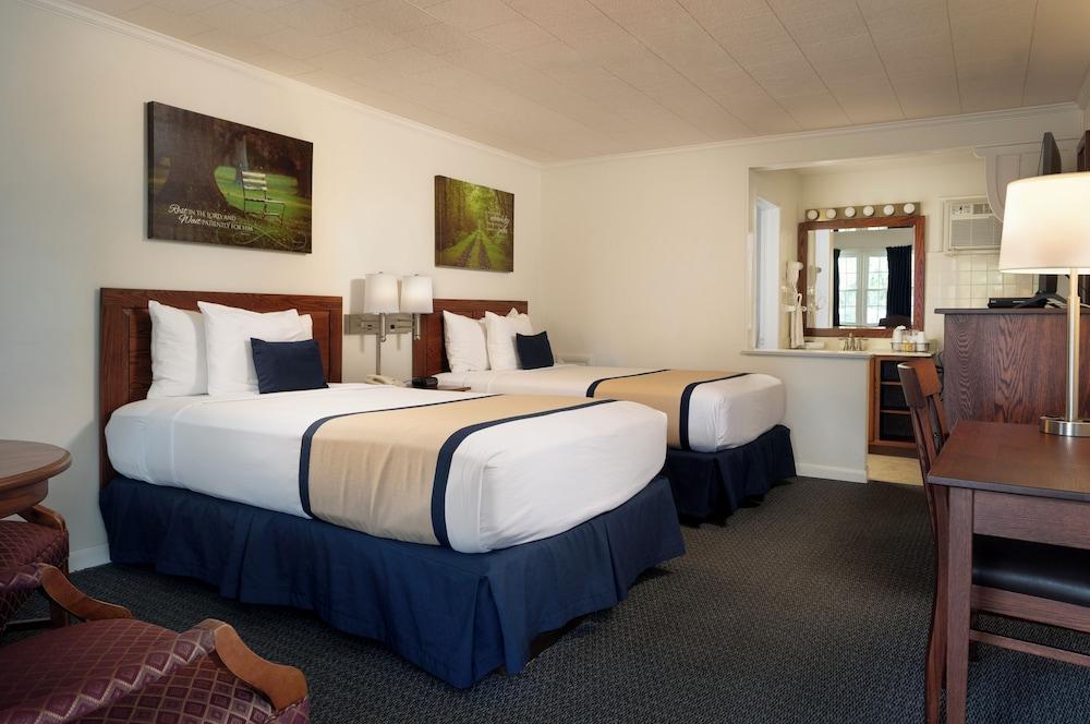 Travelers Rest Motel