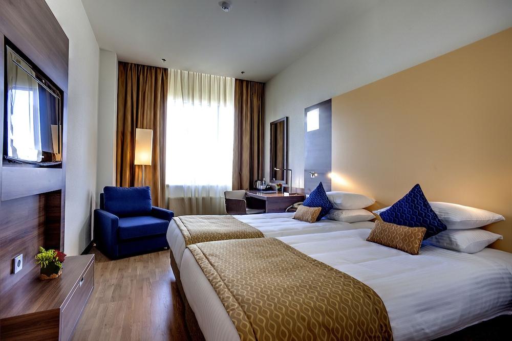 Ramada Encore by Wyndham Kyiv