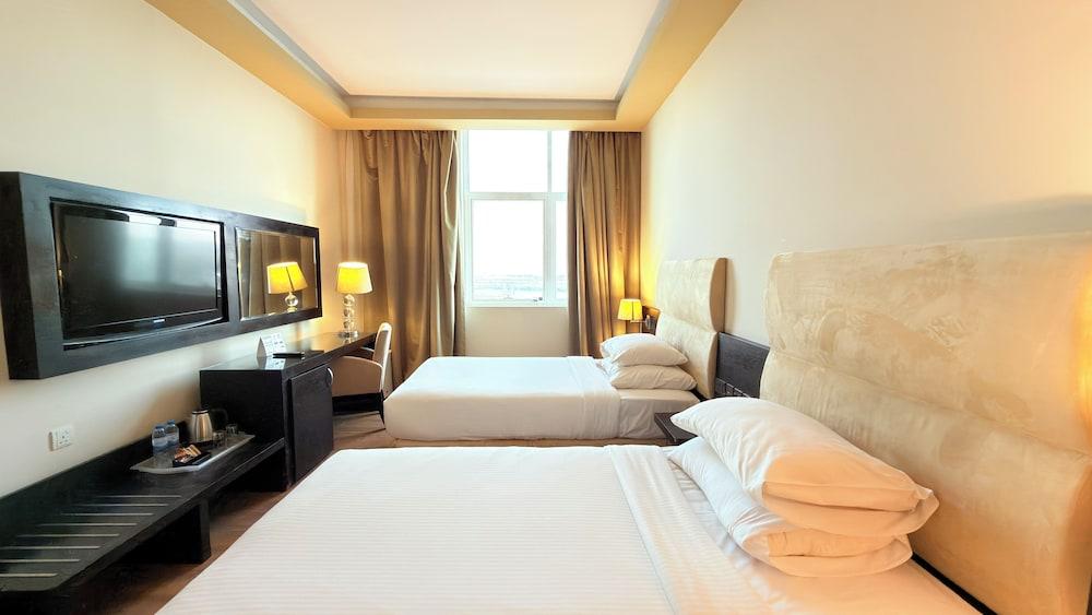 Sunday Mangrove Corniche Hotel, Ras Al Khaimah