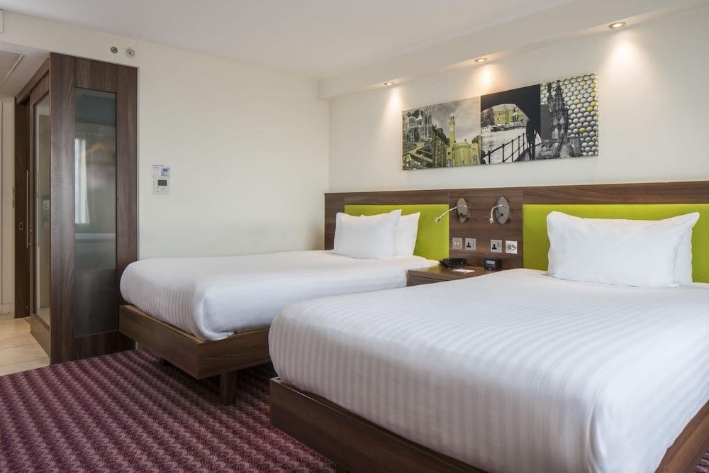 Hampton by Hilton Birmingham Broad Street