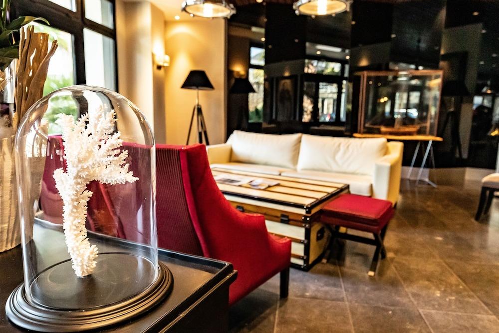 Hôtel Le Nouveau Monde