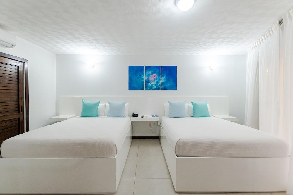 Paradise Beach Resort & Dive Center