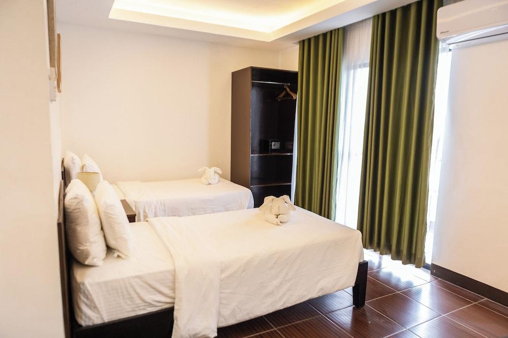 Palmbeach Resort and Spa Mactan