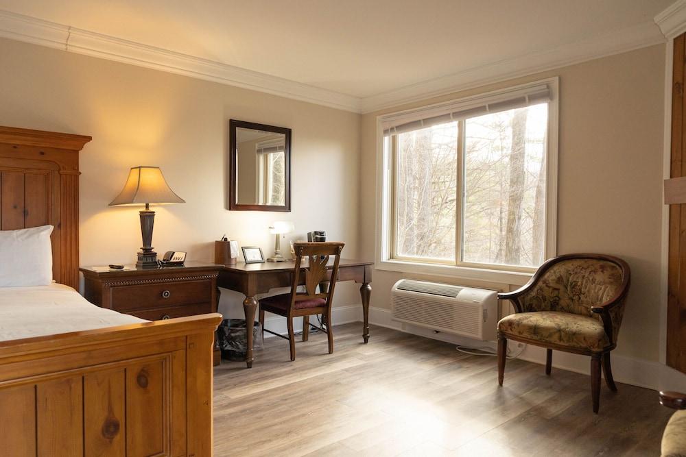 The Inn at Crestwood