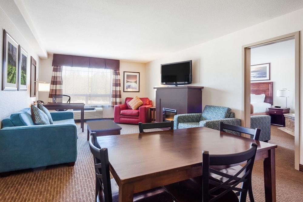 Ramada by Wyndham Creston