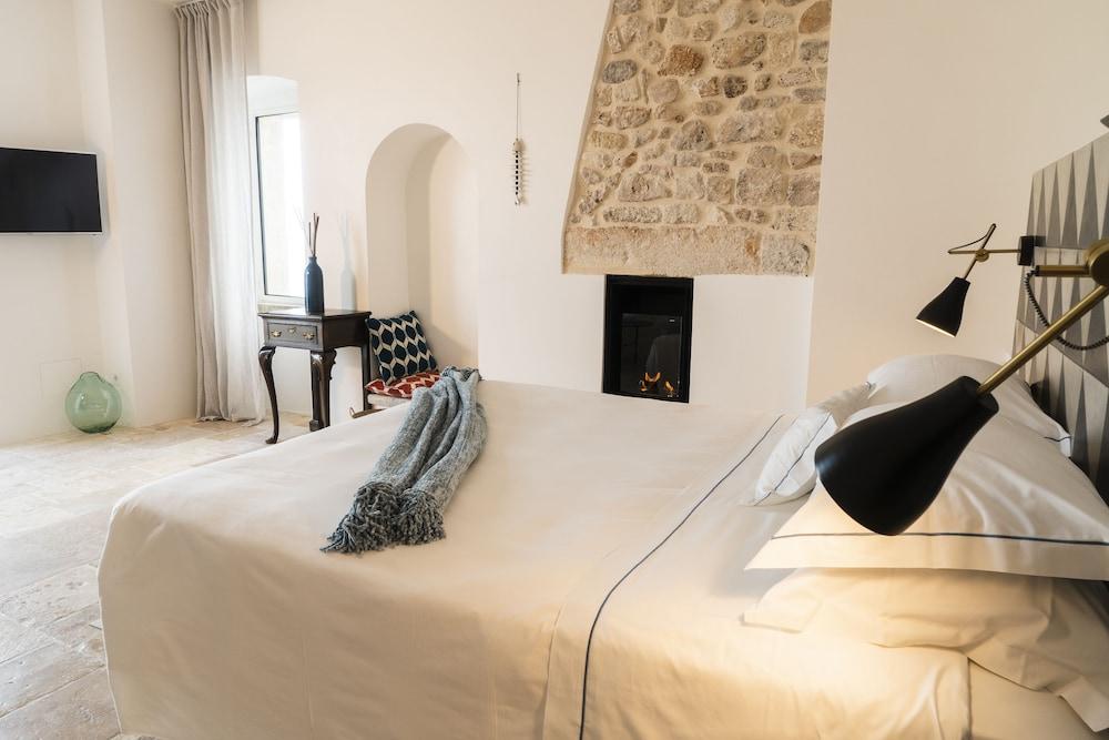 Antico Mondo Rooms & Suites