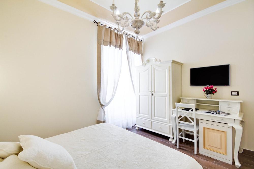 Lunaria Suites Rome