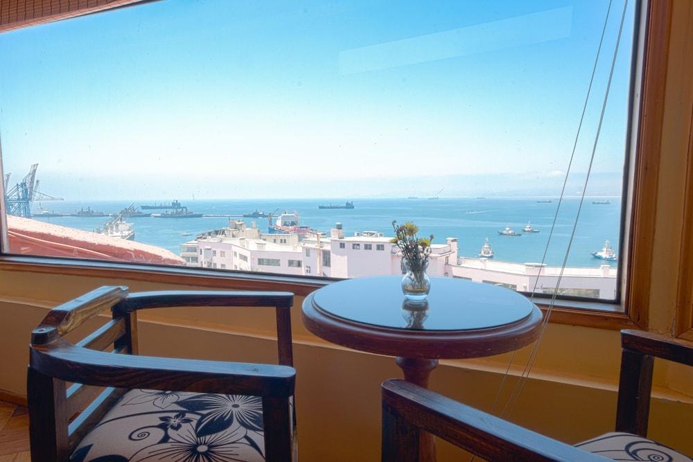 Casa Paseo Atkinson B&B