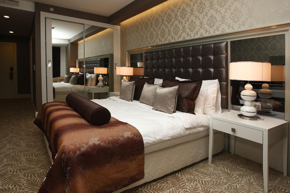 Qafqaz Baku City Hotel & Residences