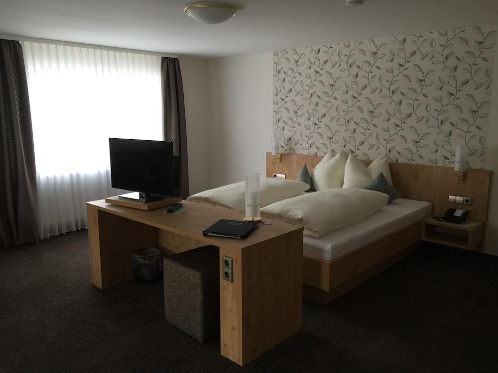 Gasthaus-Pension zur Linde