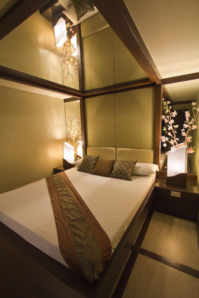 Victoria Court Suites - Pasig