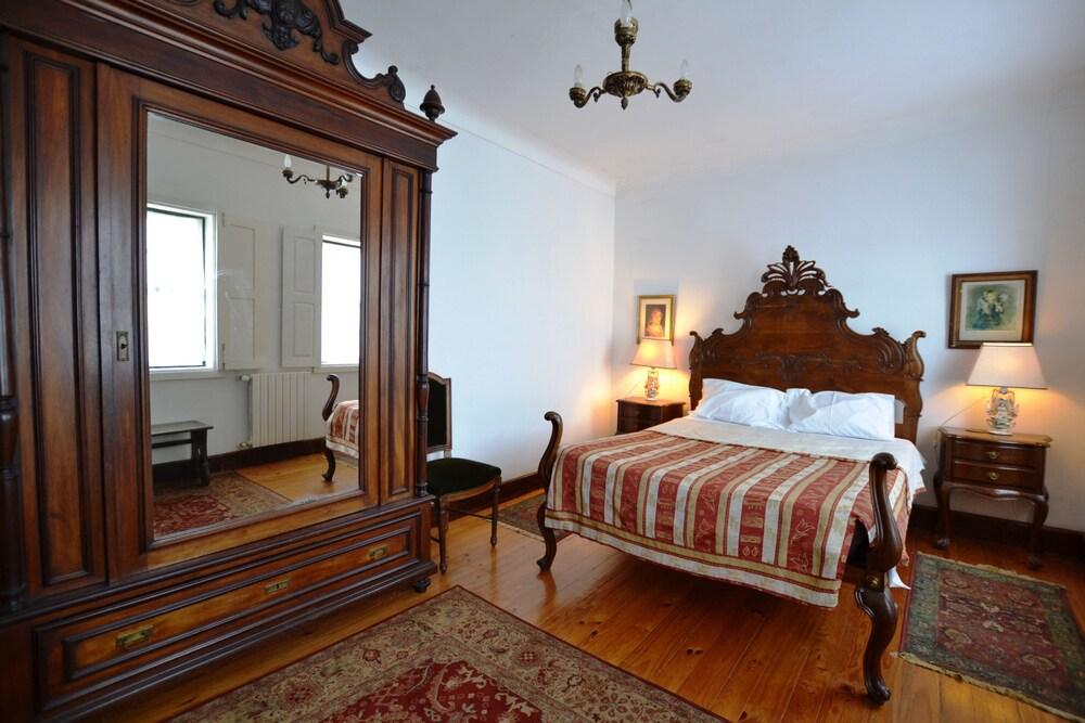 Casa dos Assentos de Quintiães