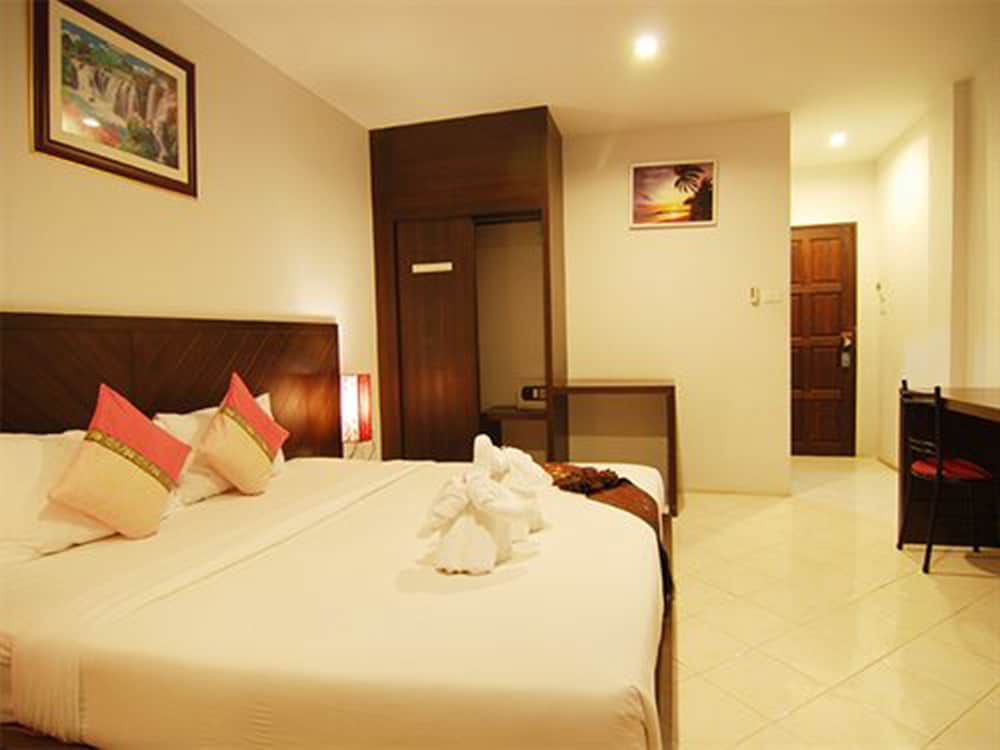Ascot Krabi Hotel