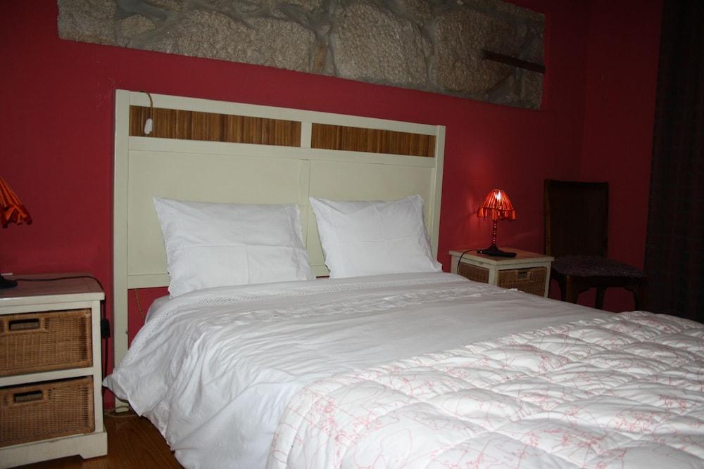 Residencia Pedra Antiga