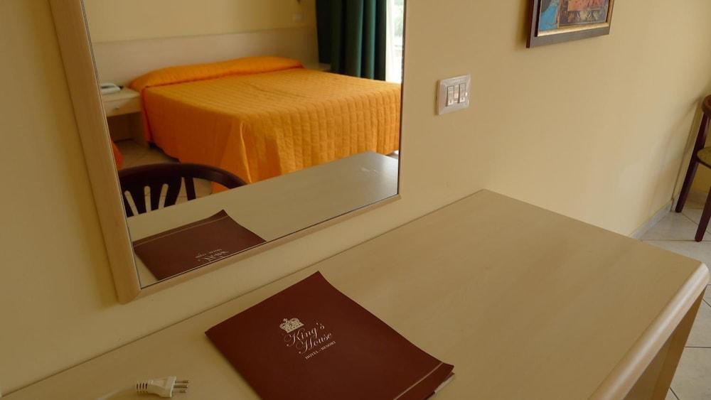 King's House Hotel Resort