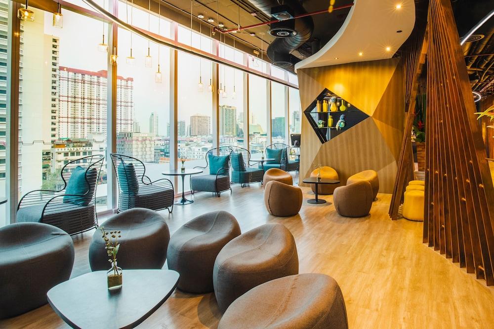 VELA Dhi GLOW Pratunam