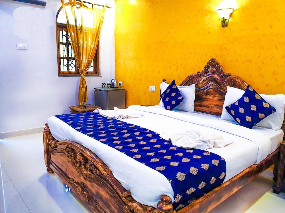 Veronica Guest House