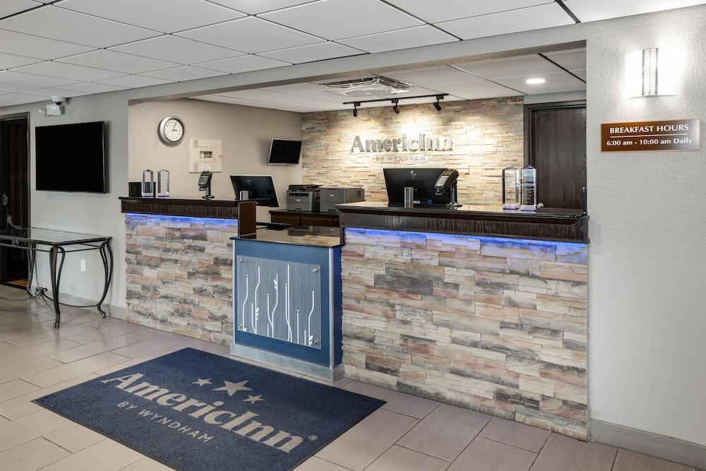 AmericInn by Wyndham Plover Stevens Point