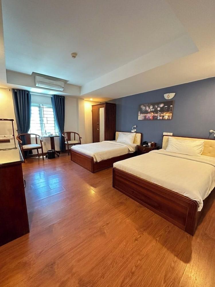 A25 Hotel - 137 Nguyen Du DN