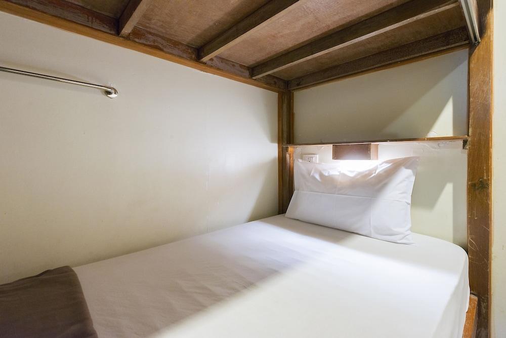 Suneta Hostel Khaosan