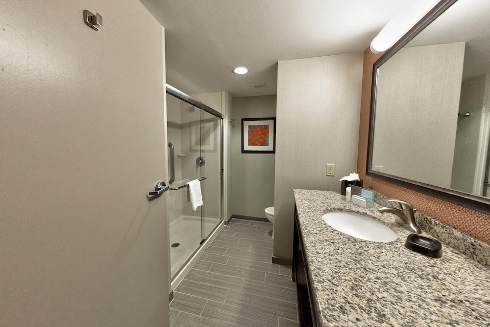 Hampton Inn Neptune/Wall