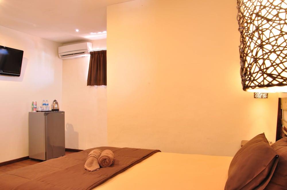 Bemo Corner Guest House