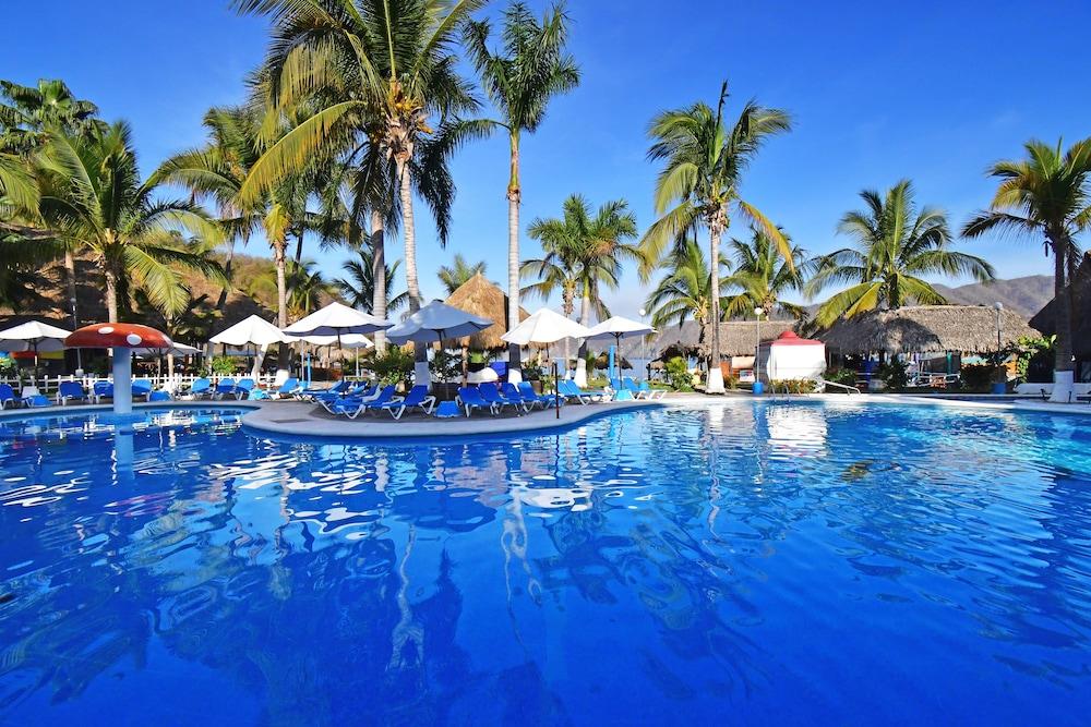 La Quinta Gran Bahia Cuastecomates