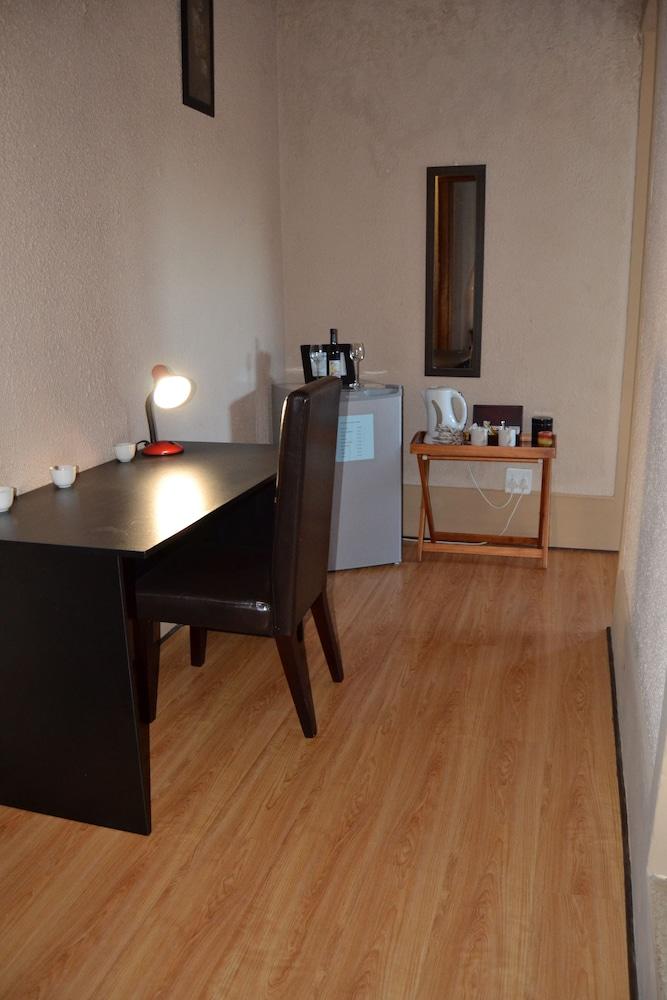 Dolphin View Guesthouse