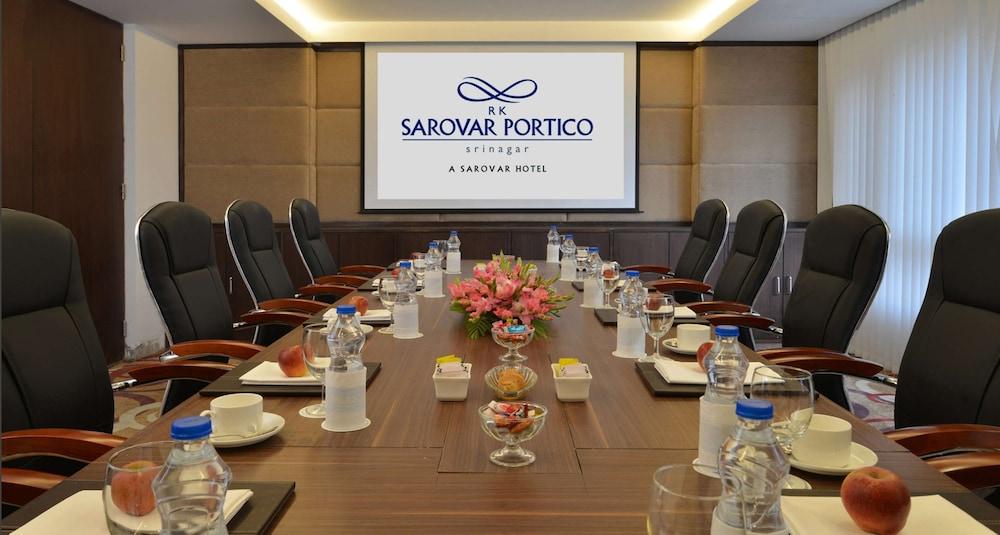 Golden Tulip Srinagar