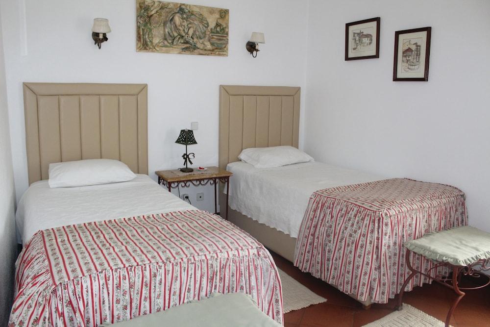 Casa de S. Thiago do Castelo