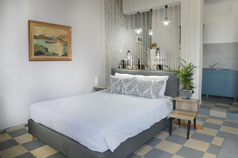 Panorama Studios & Apartments