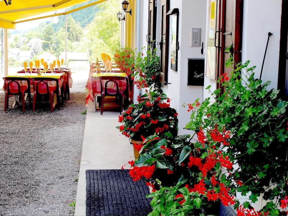 Les Acacias Bellevue