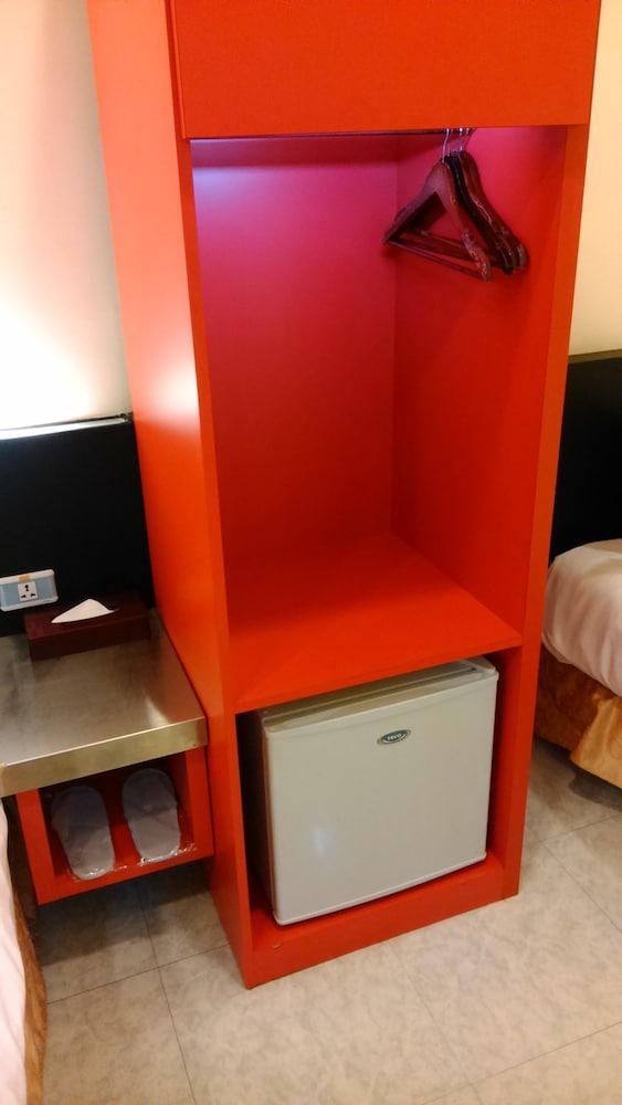 Giant Rich King Plaza Hotel