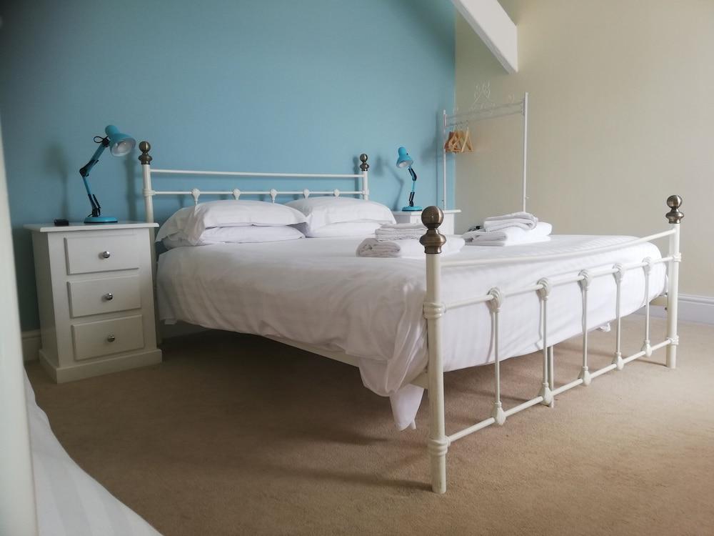 The Captain Cook Inn