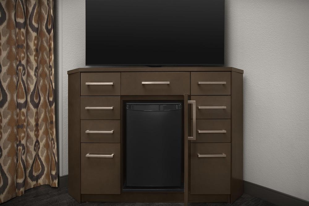 Hampton Inn & Suites Austin @ The University / Capitol