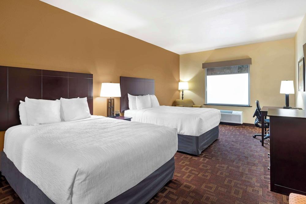 Best Western Plus Goliad Inn & Suites