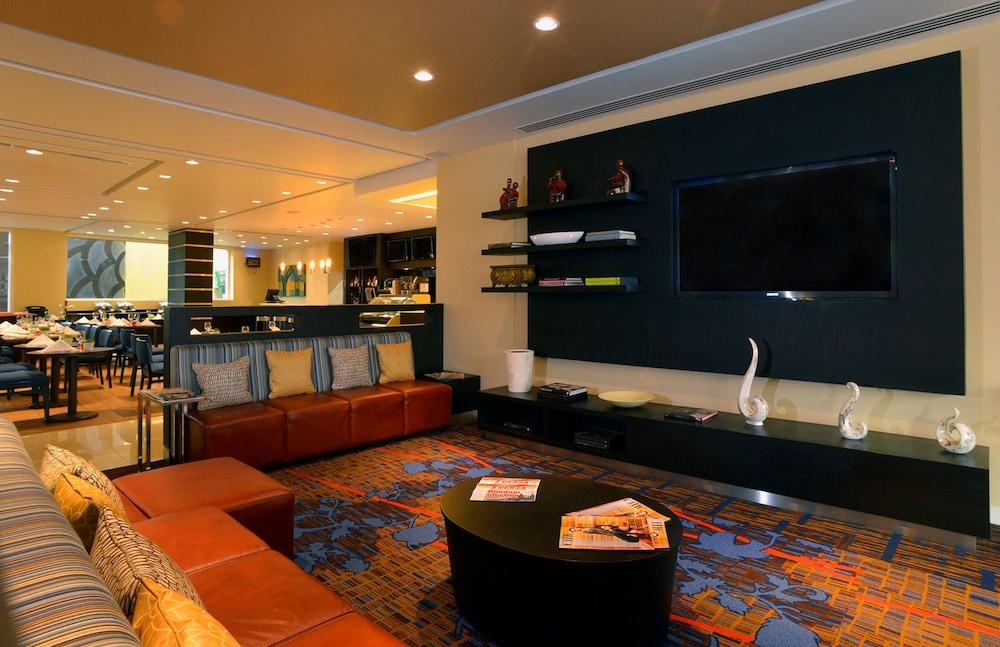 Courtyard Toluca Tollocan