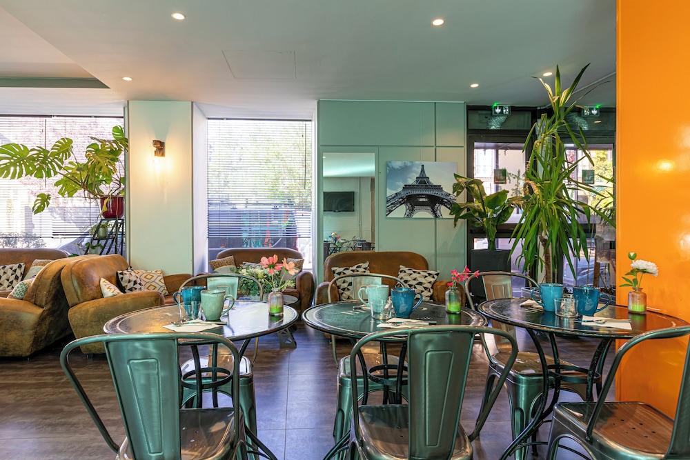 Hôtel Alpha Paris Eiffel by Patrick Hayat