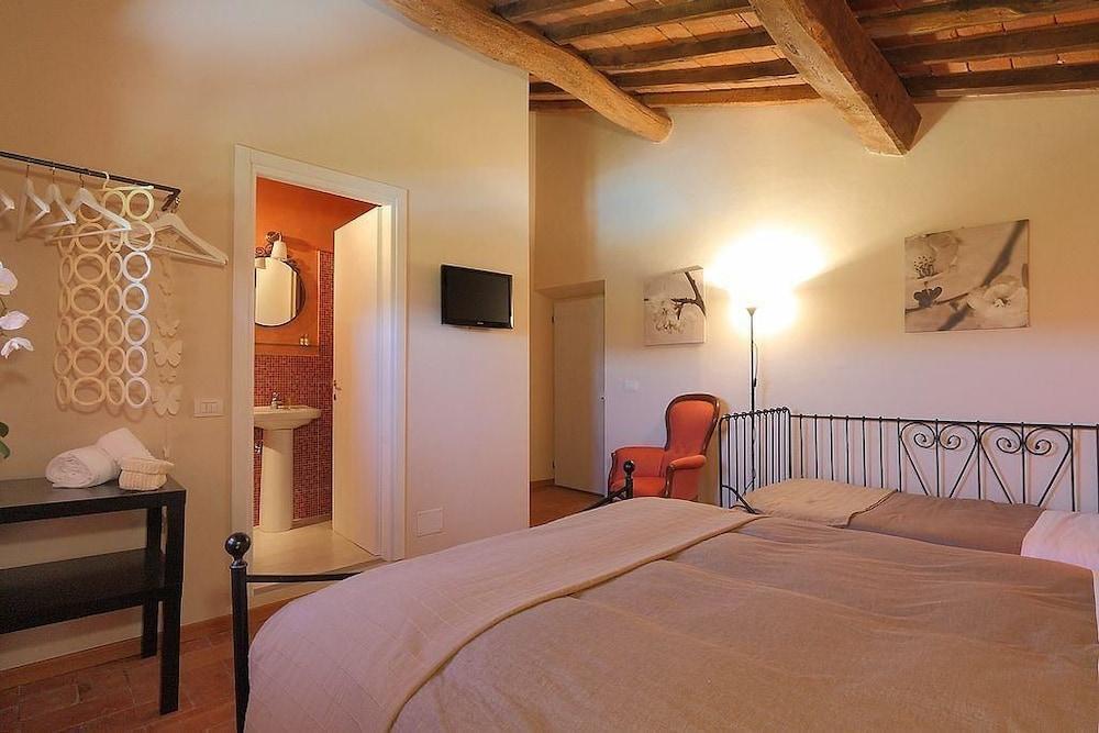 Il Vignolino Bed and Breakfast
