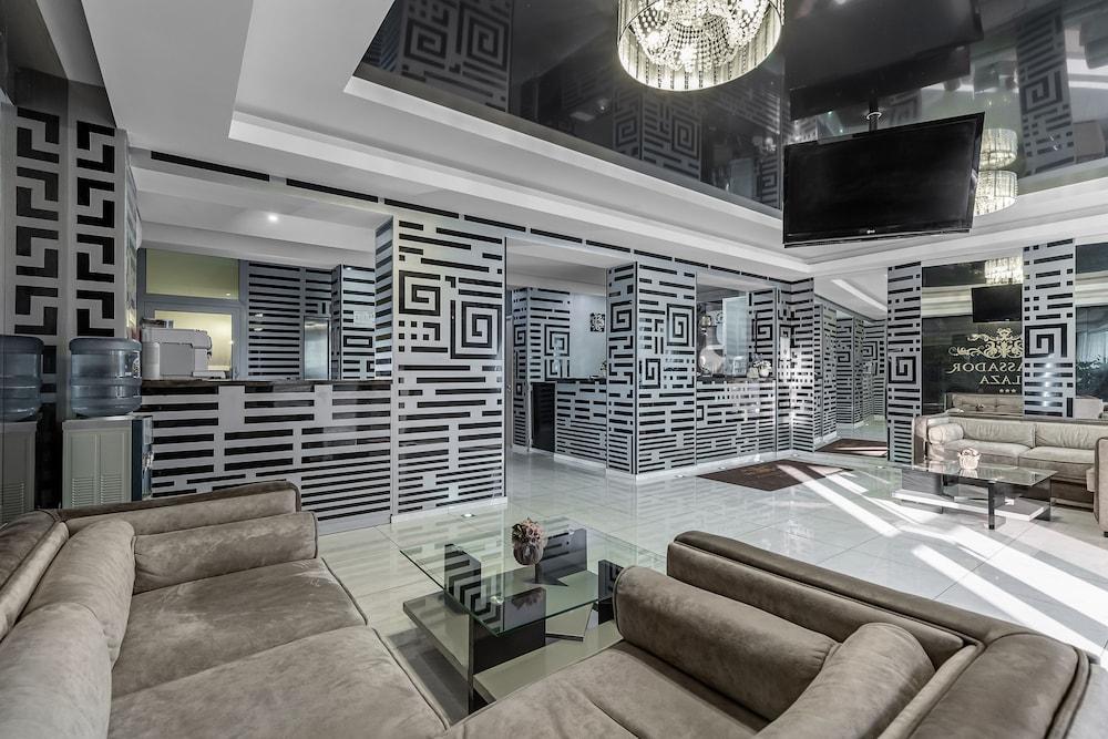 Ambassador Plaza Hotel