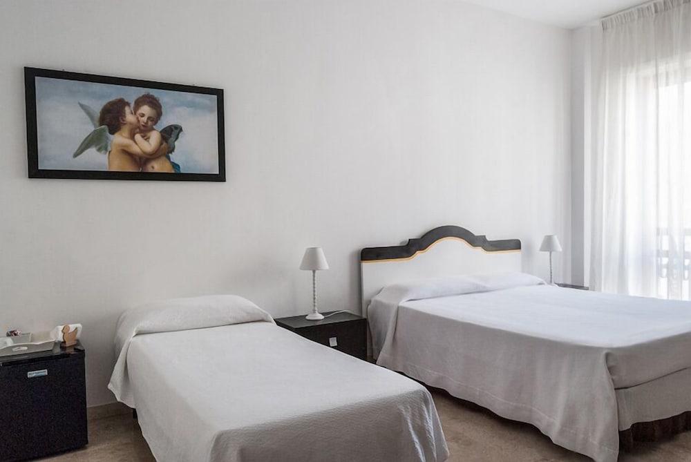 Artemide Bed & Breakfast