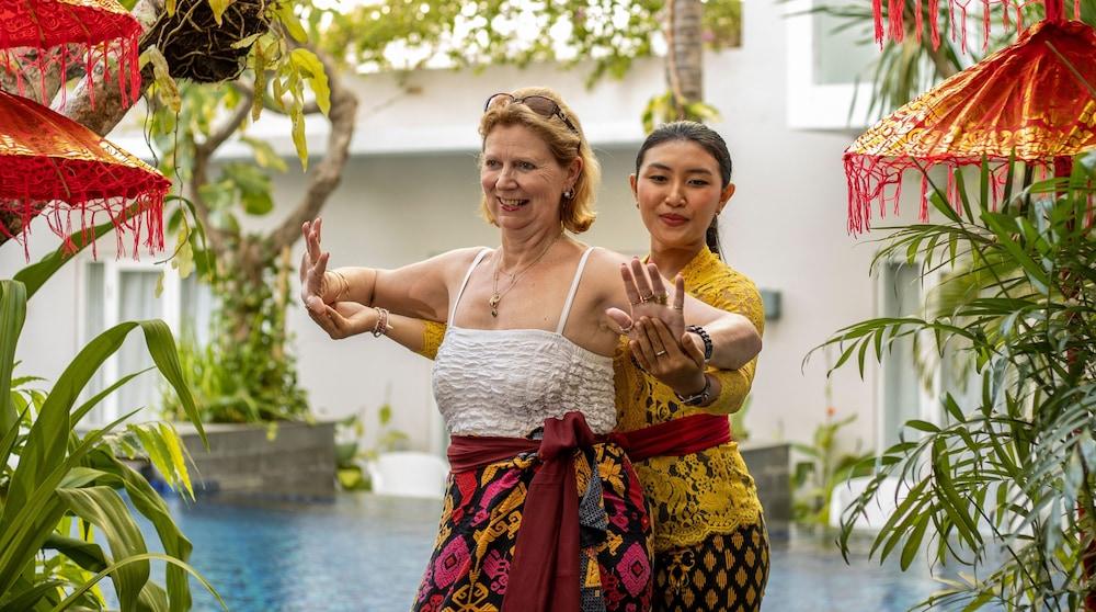 Grand Ixora Kuta Resort