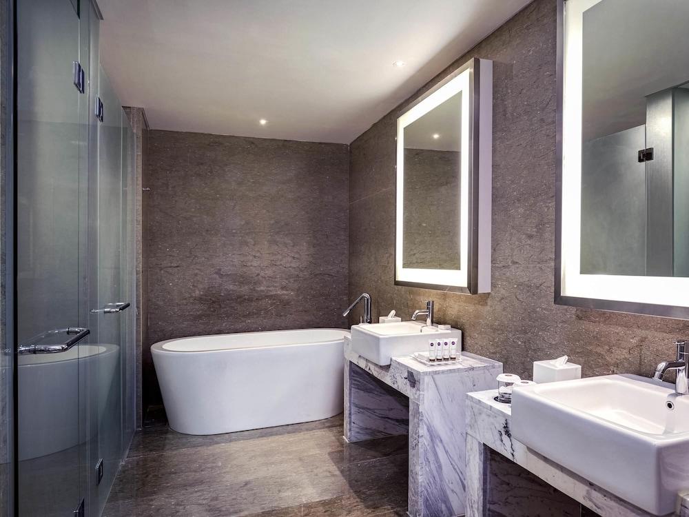 Grand Mercure Jakarta Harmoni