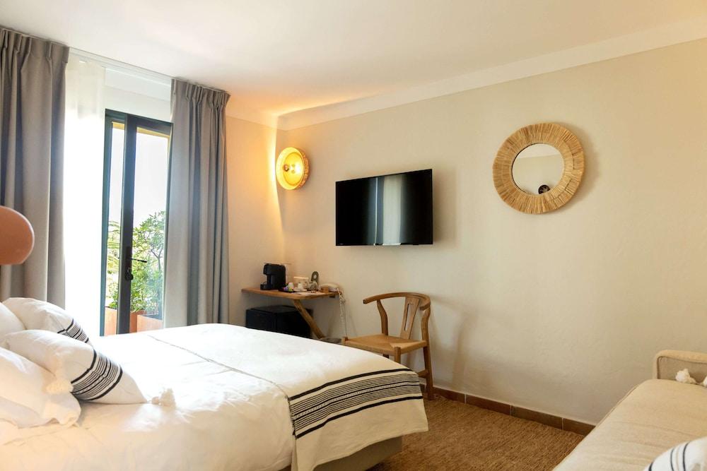 Casa Santini x Roc Seven