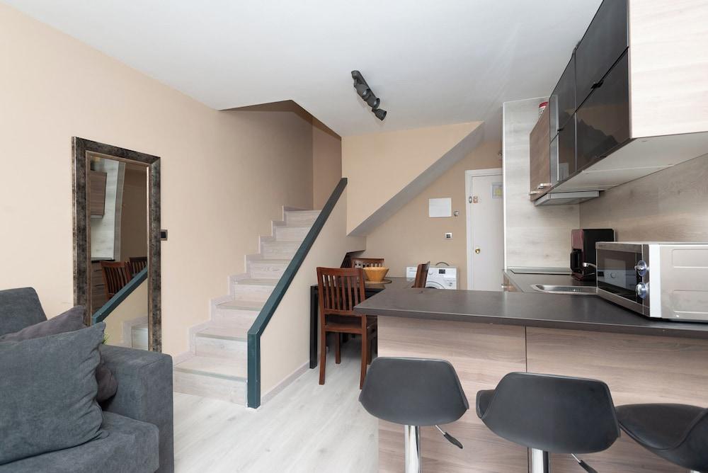 APARTAMENTOS VAQUERS MIKKA 3000